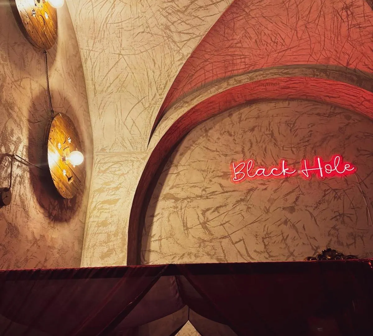 Black Hole Rooms Catania Italy